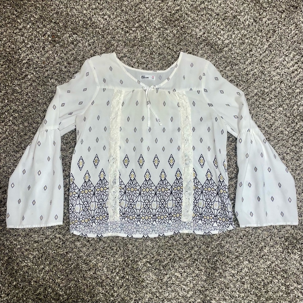 Epic Threads White Peasant Blouse with Gold Geometric Pattern Size Girls XL